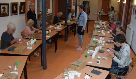 Doetinchem maakt zelf 144 avondmaalsbekertjes