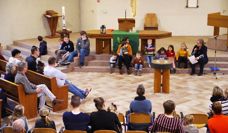 Bijbel centraal in kliederkerk