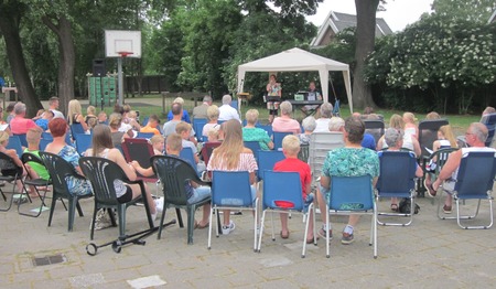 Openlucht-event brengt kerk en school samen