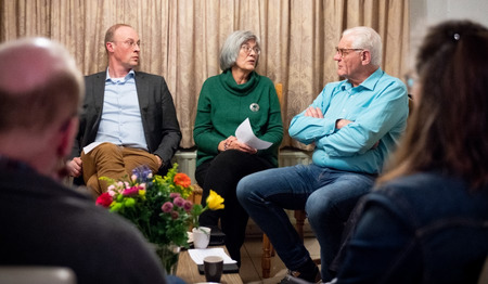 Christelijke opening vergadering: bijbelstudie, bezinning, gedicht, meditatie of overdenking