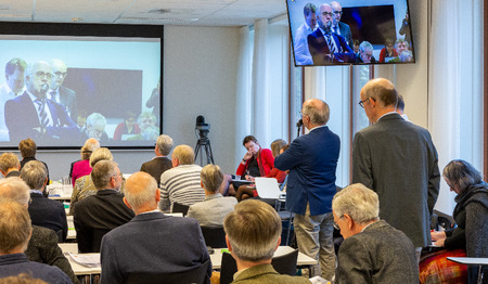 Synode in gesprek over ambt en vermogen