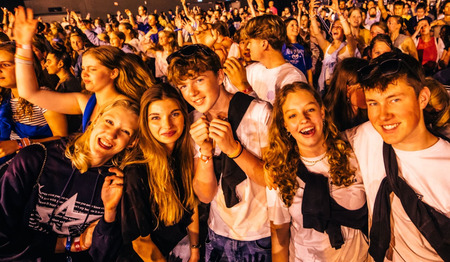 Protestantse Kerk stimuleert interculturele ontmoeting met 'Share Joy, Share Faith' tijdens EO-jongerendag