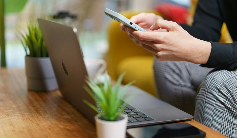 E-jaarboek in aantocht. Predikant, check je persoonsgegevens in extranet!