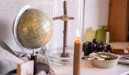 Zo maak je een kijktafel voor de Veertigdagentijd (+ video)