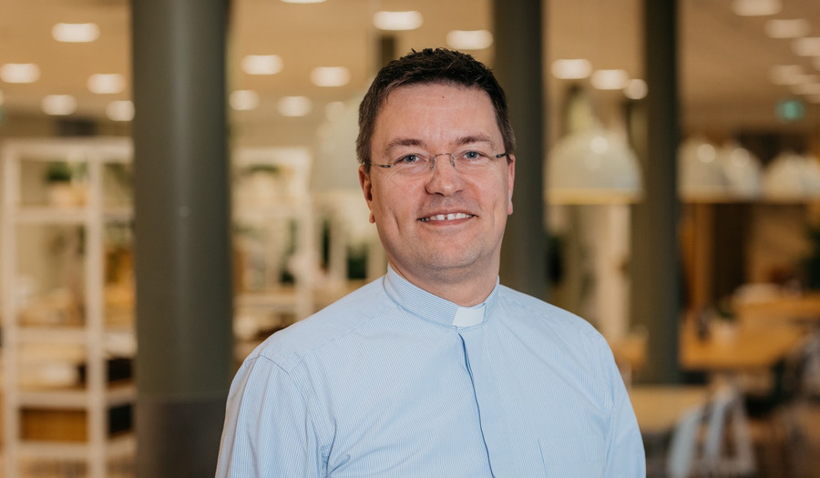 Waar komt het priesterboordje vandaan?