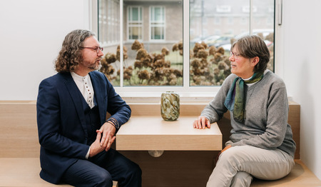 Rabbijn en predikant in gesprek over het eren van God